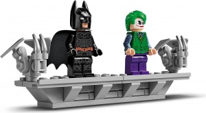 Конструктор LEGO® DC COMICS™ SUPER HEROES Бетмобіль "Тумблер" DC Batman