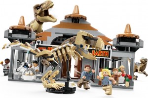 Конструктор LEGO® JURASSIC WORLD™ Центр відвідувачів: Атака тиранозавра й раптора