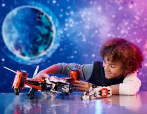 Конструктор LEGO® TECHNIC™ Вантажний космічний корабель VTOL LT81