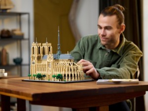 Конструктор LEGO® Architecture Нотр-Дам-де-Парі