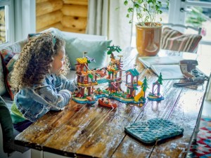 Конструктор LEGO® FRIENDS Будиночок на дереві у пригодницькому таборі