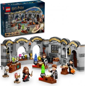 Конструктор LEGO® HARRY POTTER™ Замок Гоґвортс: Урок зіллєваріння