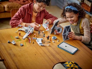 Конструктор LEGO® STAR WARS™ Збірний пакет "Винищувач TIE і Корабель X-wing"