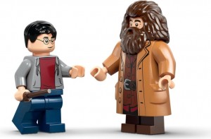 Конструктор LEGO® Harry Potter™ Геґрід і Гаррі: Втеча з Тисової вулиці