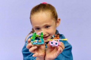 Конструктор LEGO® Friends Пригодницький човен «Аксолотль» Конструктор LEGO® Friends Пригодницький човен «Аксолотль»