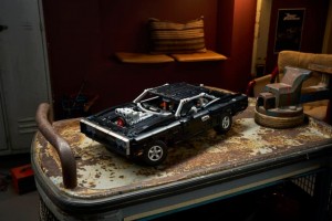 Конструктор LEGO® TECHNIC™ Форсаж:Автомобіль Dodge Charger R/T