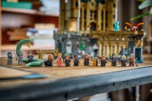Конструктор LEGO® Harry Potter™ Замок Гоґвортс: Східне крило Конструктор LEGO® Harry Potter™ Замок Гоґвортс: Східне крило