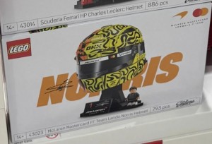 Конструктор LEGO® Editions F1 Helmets Шолом Ландо Норріса з команди McLaren Mastercard F1® Конструктор LEGO® Editions F1 Helmets Шолом Ландо Норріса з команди McLaren Mastercard F1®