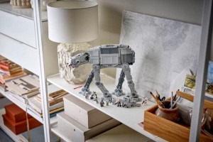 Конструктор LEGO® STAR WARS™ Осколок Імперії AT-AT™ з INT-4 Конструктор LEGO® STAR WARS™ Осколок Імперії AT-AT™ з INT-4