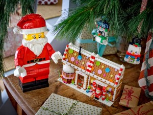 Конструктор LEGO® Seasons and Occasions Прикраси зі сніговиком